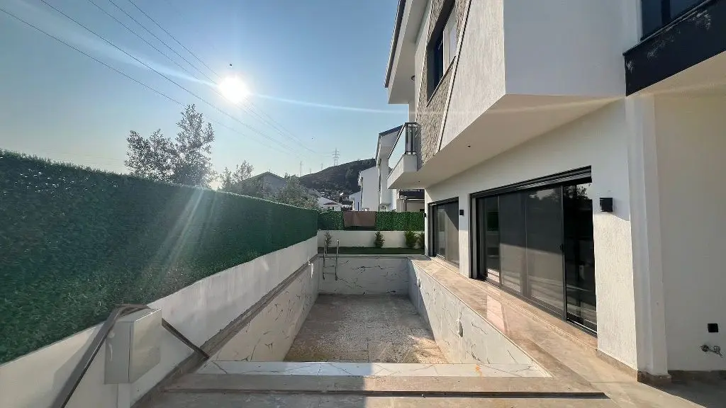 Home in Karagedik